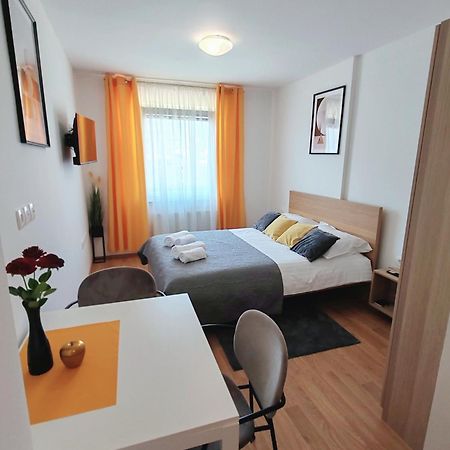 Lucky Center Ljubljana Apartment Ngoại thất bức ảnh