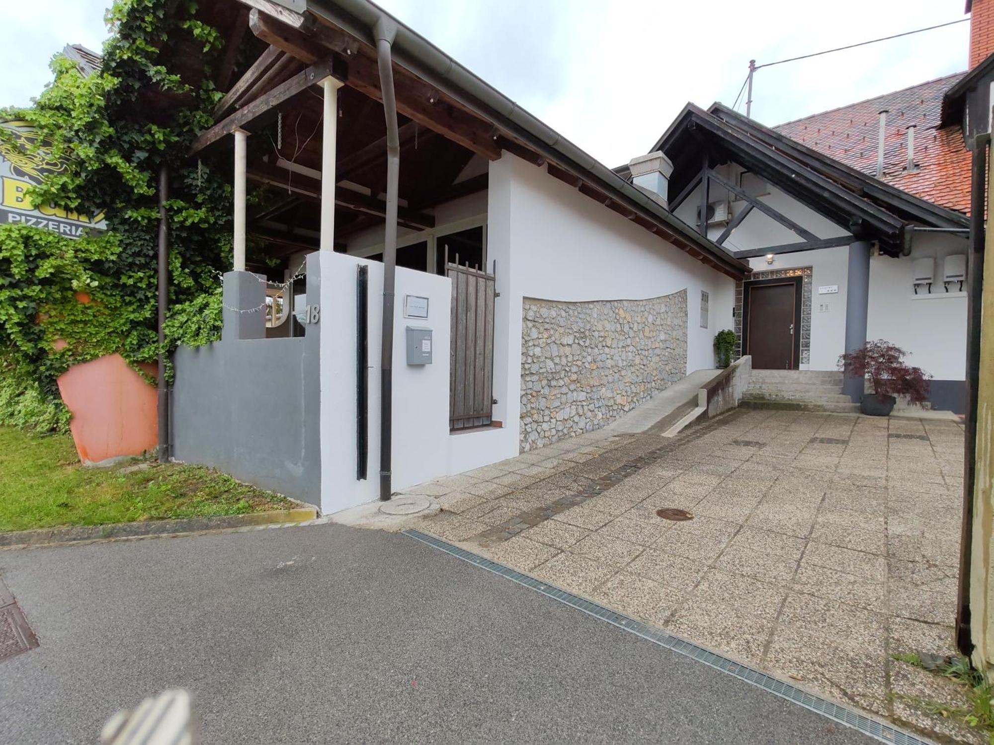 Lucky Center Ljubljana Apartment Ngoại thất bức ảnh