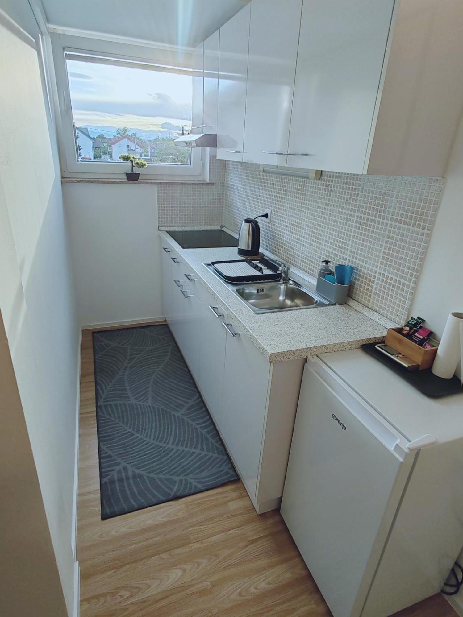 Lucky Center Ljubljana Apartment Ngoại thất bức ảnh