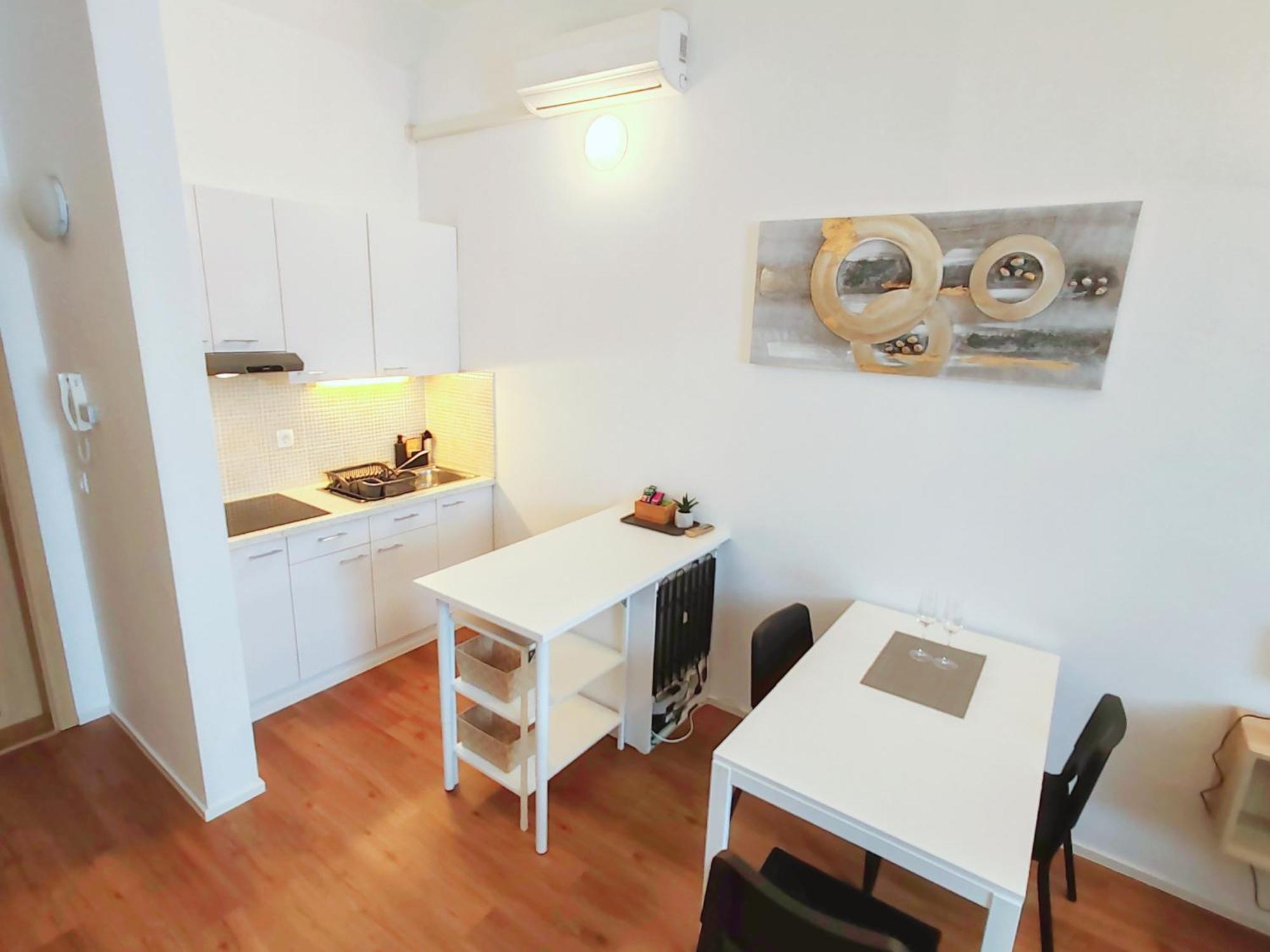 Lucky Center Ljubljana Apartment Ngoại thất bức ảnh