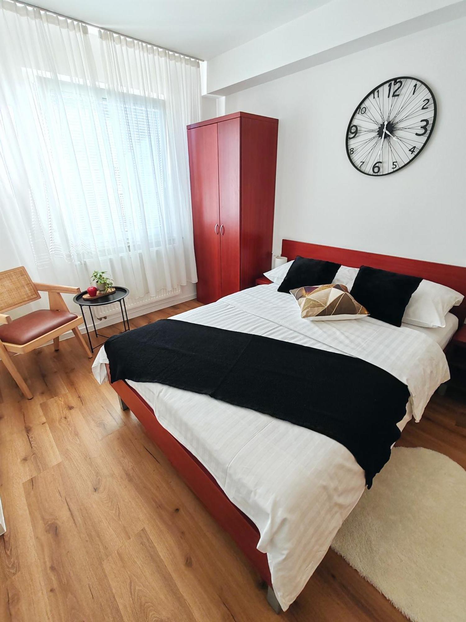 Lucky Center Ljubljana Apartment Ngoại thất bức ảnh