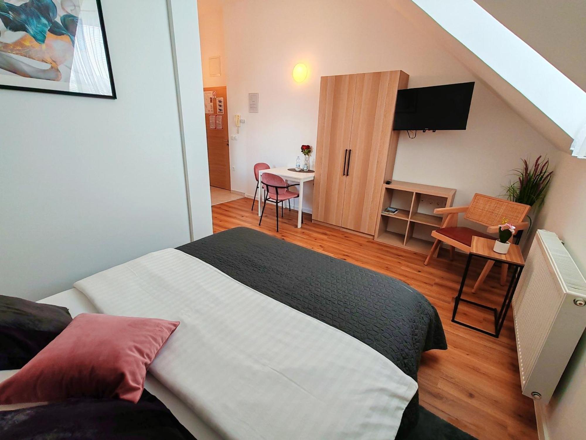 Lucky Center Ljubljana Apartment Phòng bức ảnh