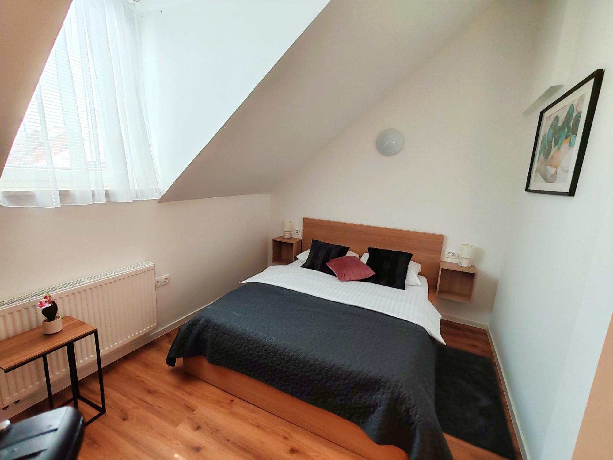 Lucky Center Ljubljana Apartment Ngoại thất bức ảnh