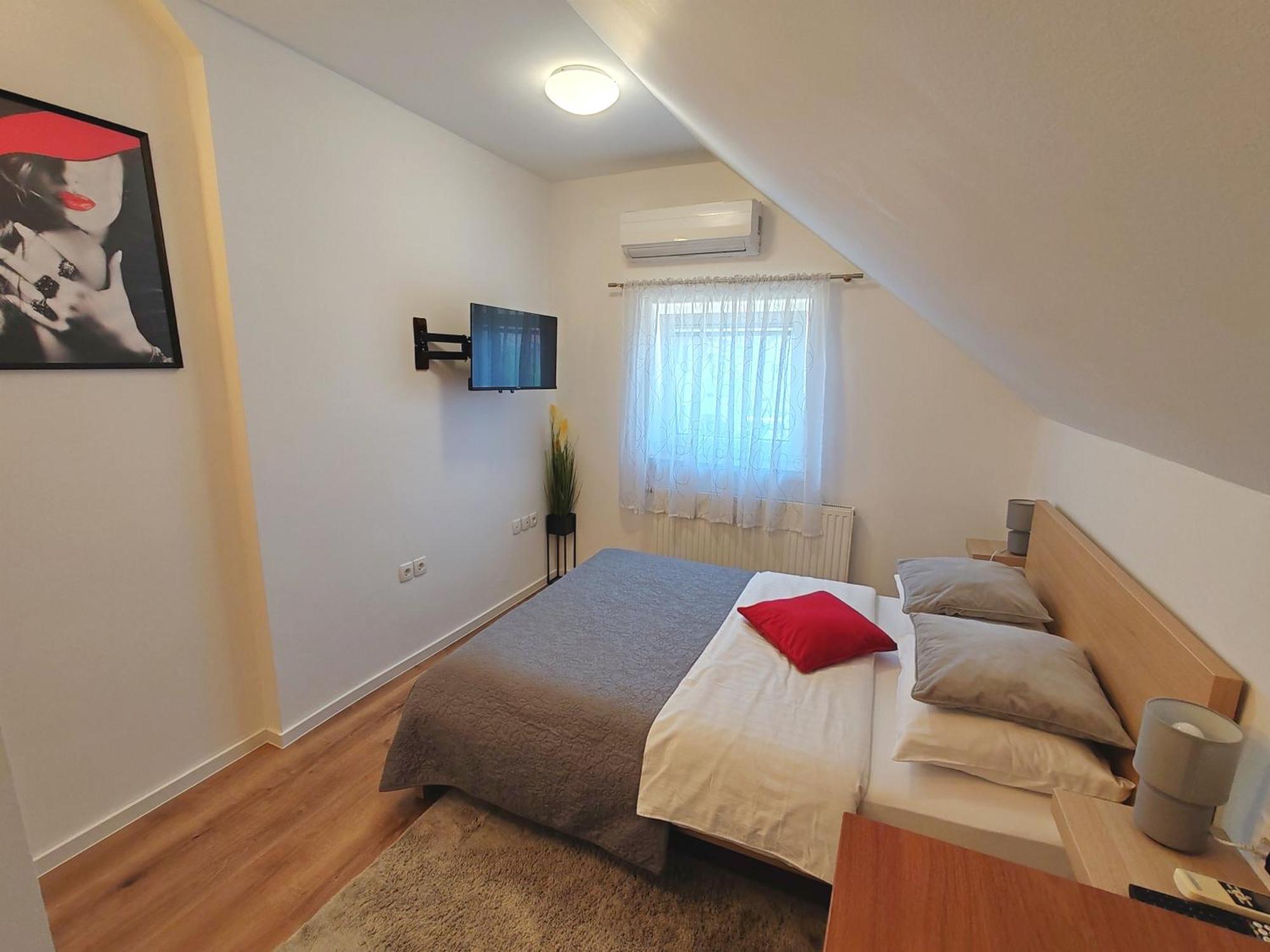 Lucky Center Ljubljana Apartment Phòng bức ảnh
